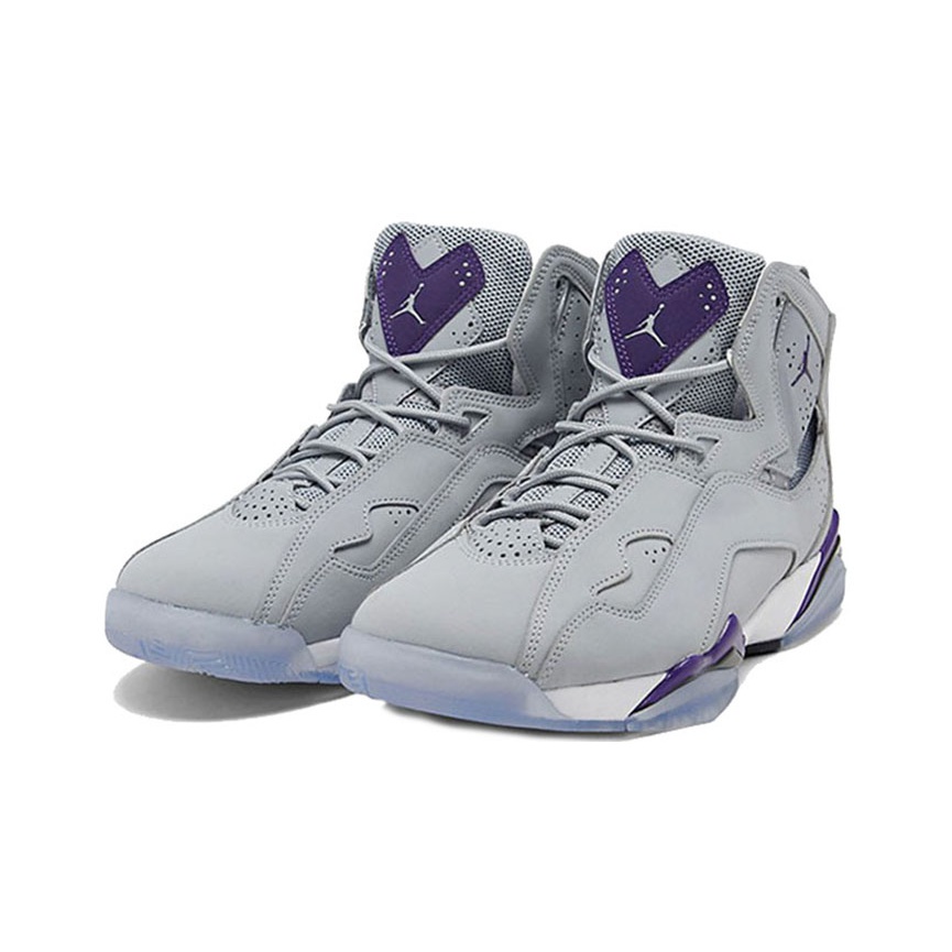Jordan True Flight - вид спереди