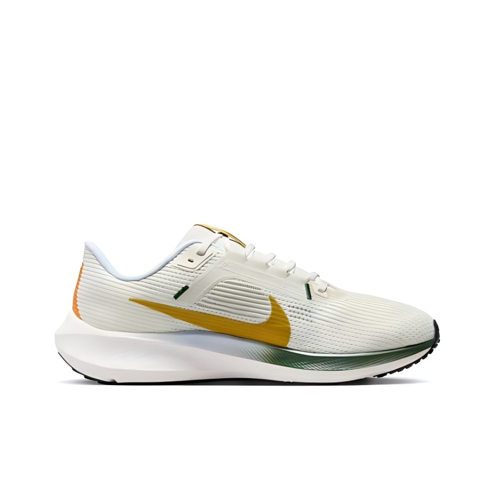Nike Air Zoom Pegasus 40 - вид с внутренней стороны