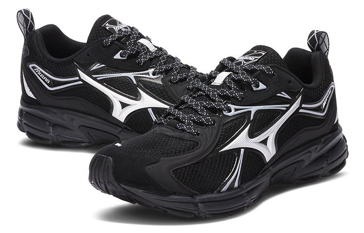 Mizuno Speed 10S 'Black' - вид сзади