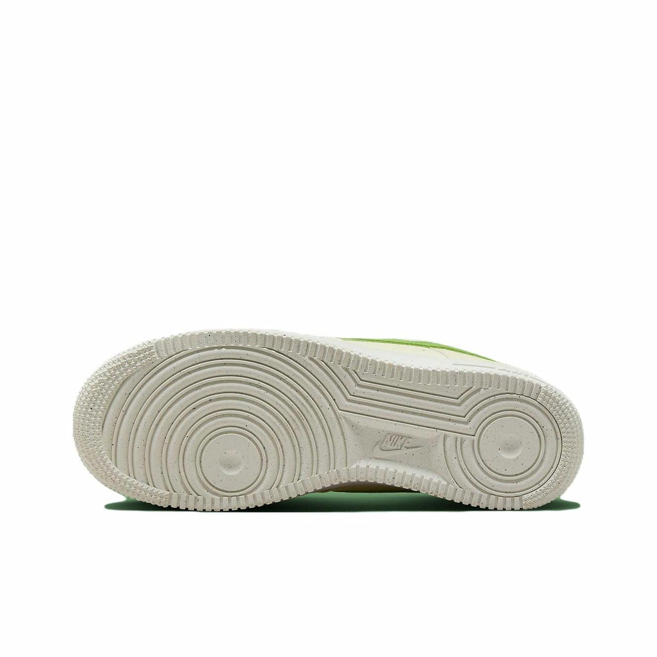 Nike Air Force 1 '07 Women's Shoes в цвете Coconut Milk/Chlorophyll-SAIL-Volt - вид 6