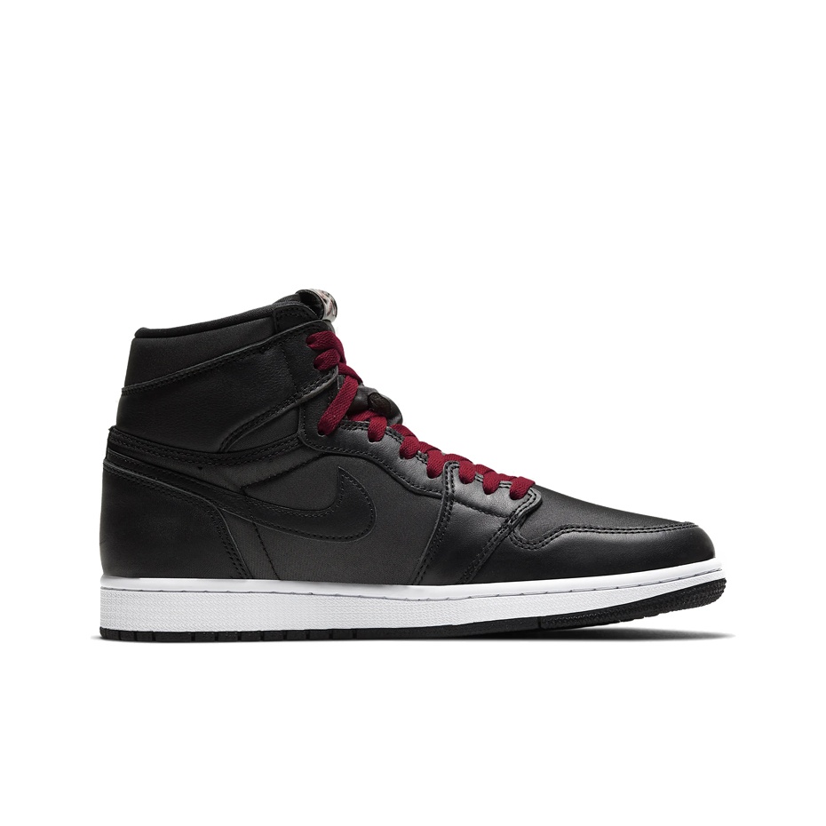 Jordan Air Jordan 1 Retro High Og Black Satin - вид с внутренней стороны