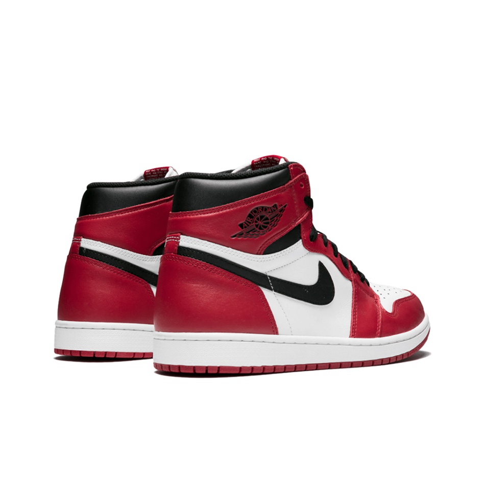 Jordan Air Jordan 1 Retro Chicago 2015 - вид спереди