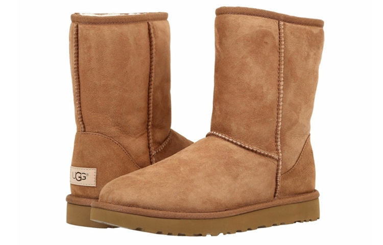 UGG Classic Short II Boot Chestnut - вид спереди