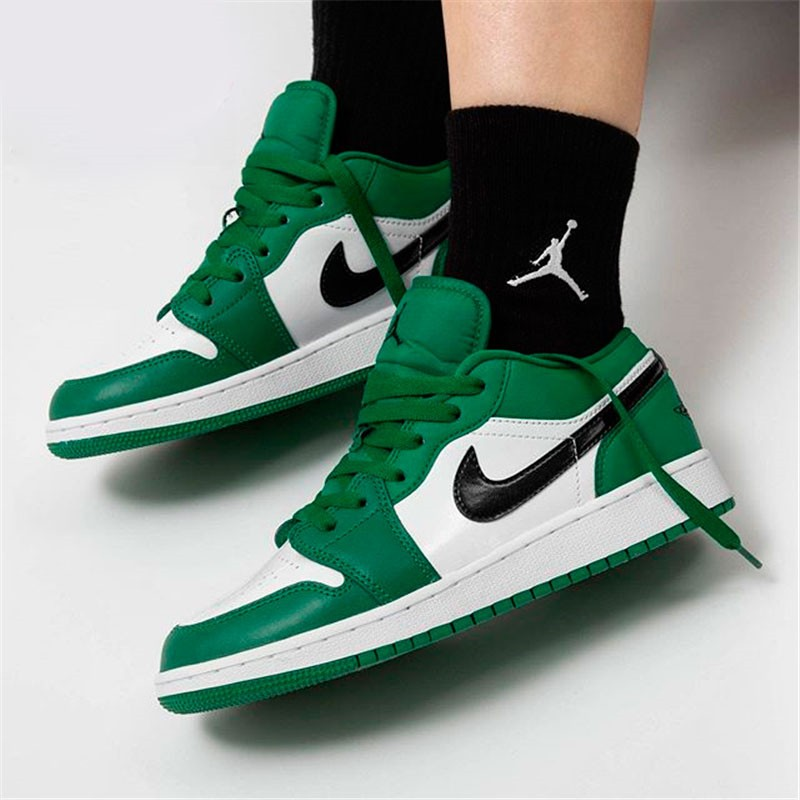 Jordan Air Jordan 1 Low GS Pine Green - вид с внутренней стороны