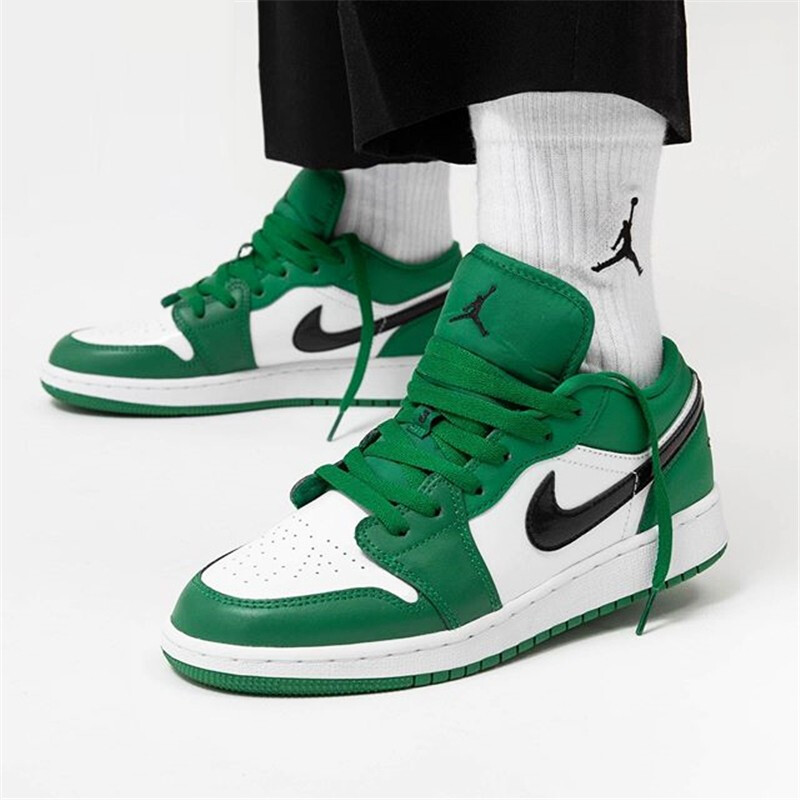 Jordan Air Jordan 1 Low GS Pine Green - вид сзади