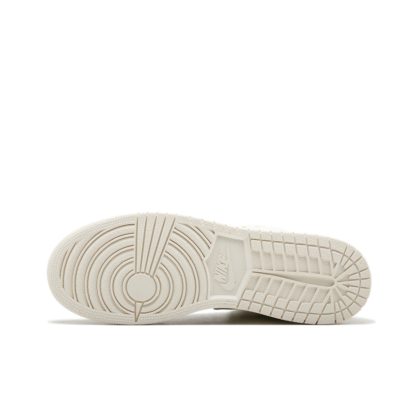 Jordan Air Jordan 1 Retro High OG Sail - sole