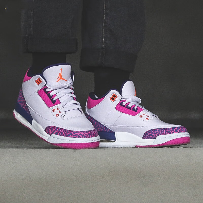 Jordan Air Jordan 3 Barely Grape - вид с внутренней стороны