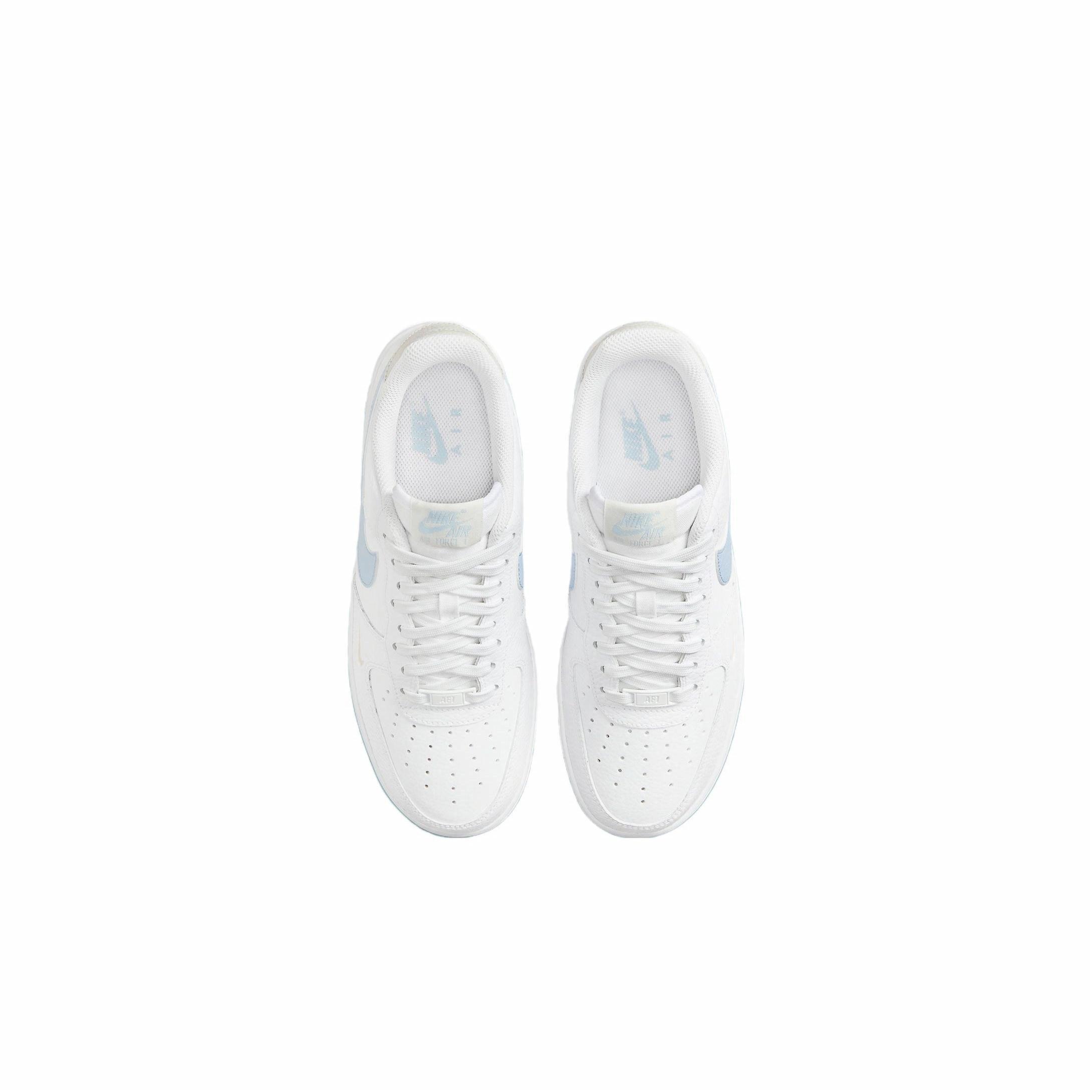 Nike Air Force 1 Low 'White & Light Armory Blue' - вид сзади