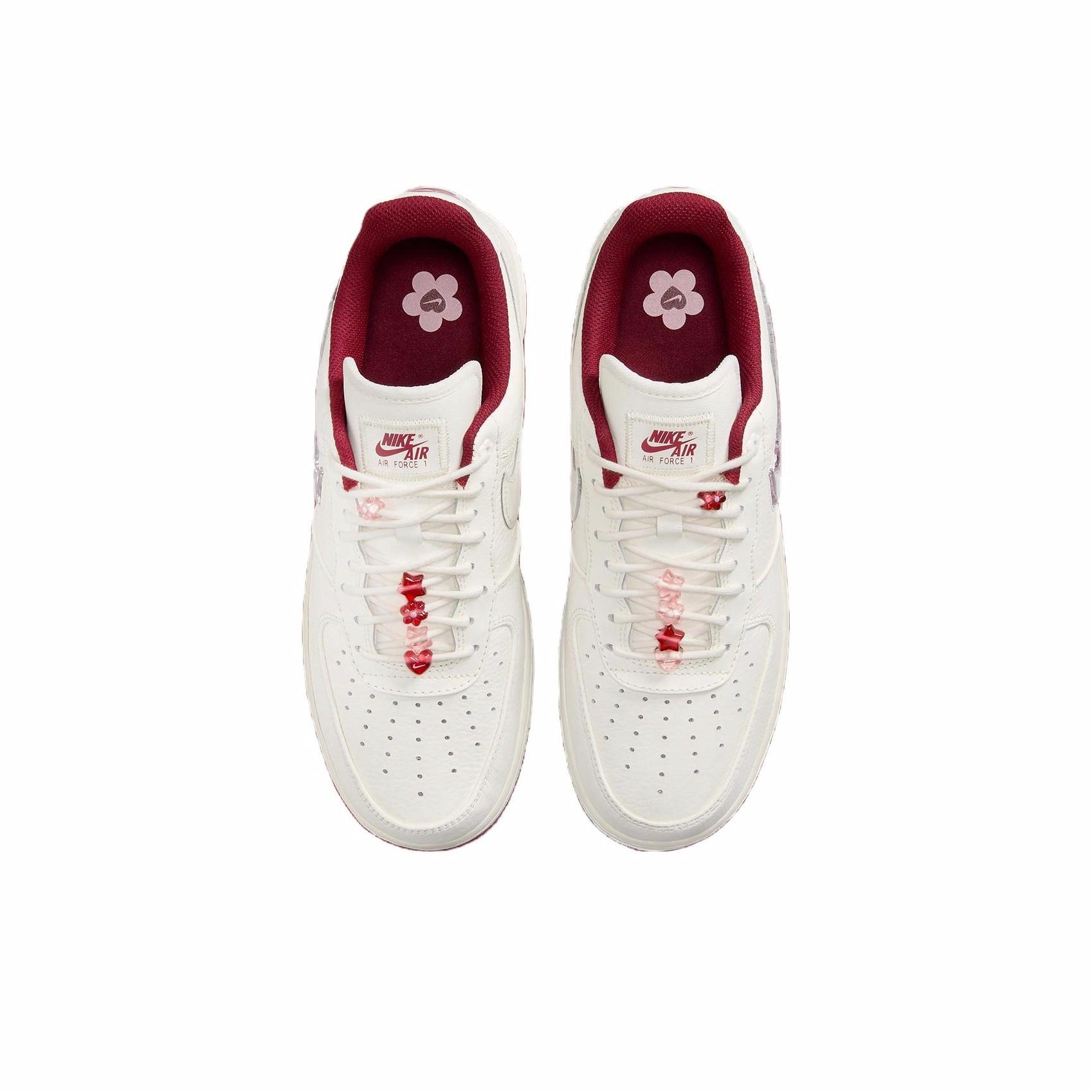 Nike Air Force 1 Low '07 SE PRM Valentine's Day (2024) - вид сзади