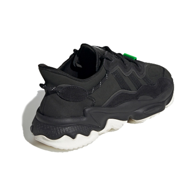 adidas originals Ozweego TR Core Black - вид спереди