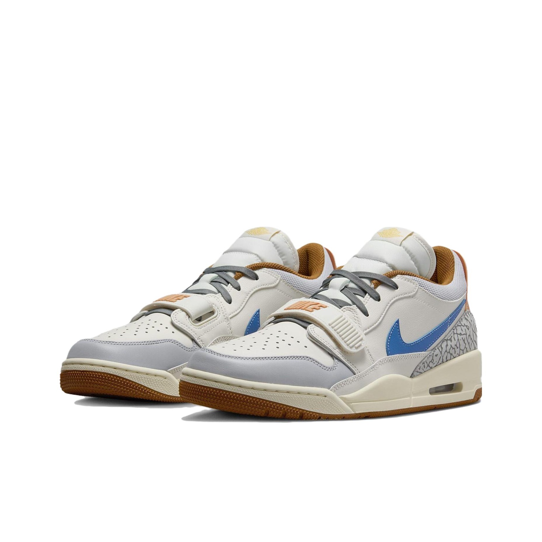 Jordan Legacy 312 Low Sail Royal - вид спереди