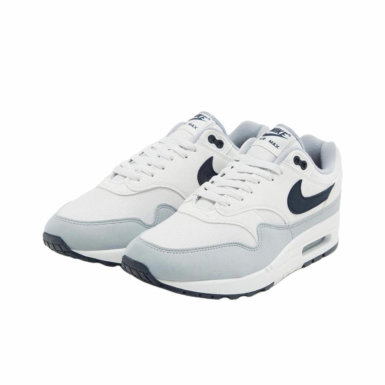Nike Air Max 1 Platinum Tint Dark Obsidian - вид с внутренней стороны
