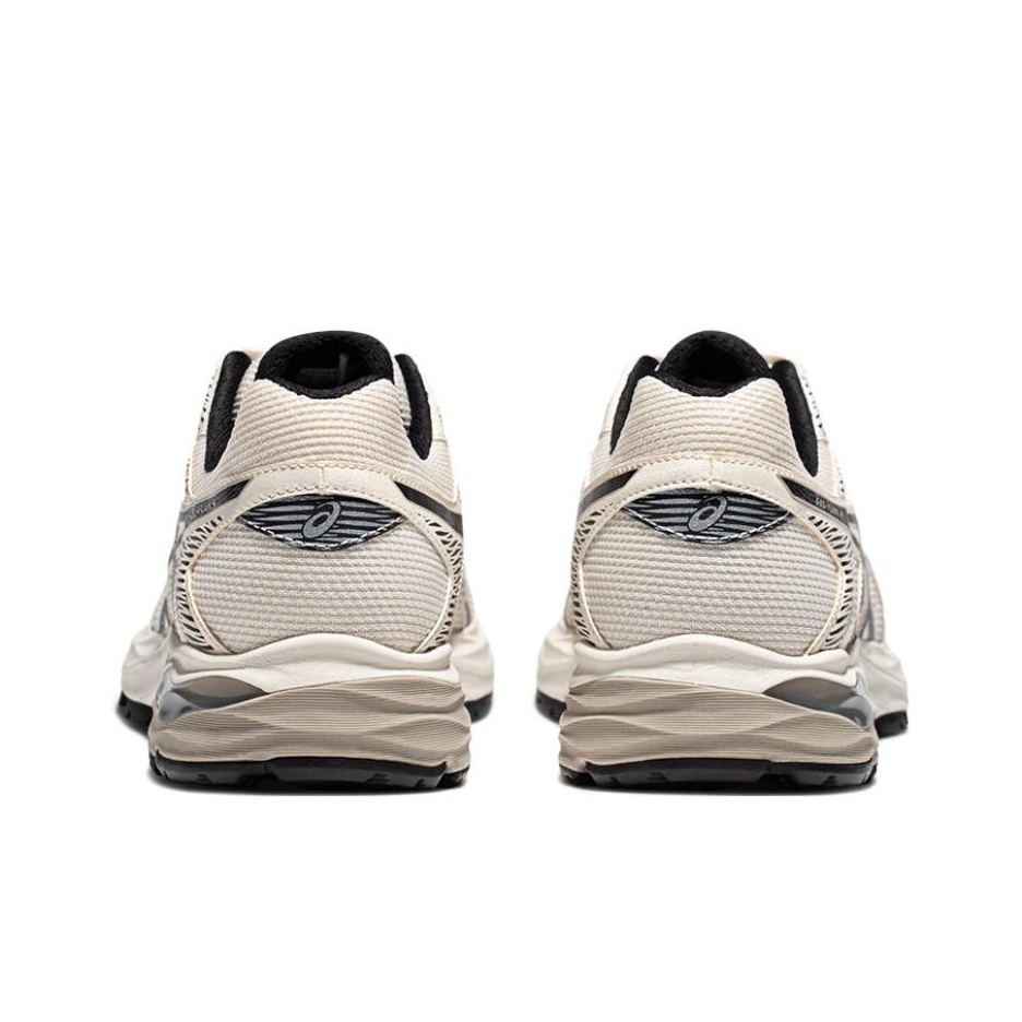 Asics Gel-Flux 4 - вид сзади