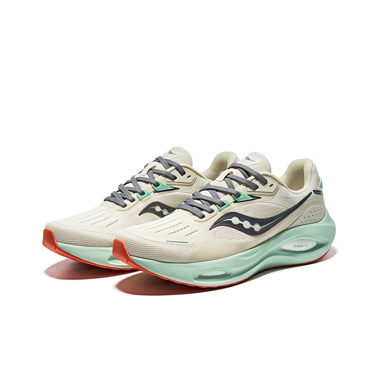 Saucony Phoenix Inferno 3 - front view