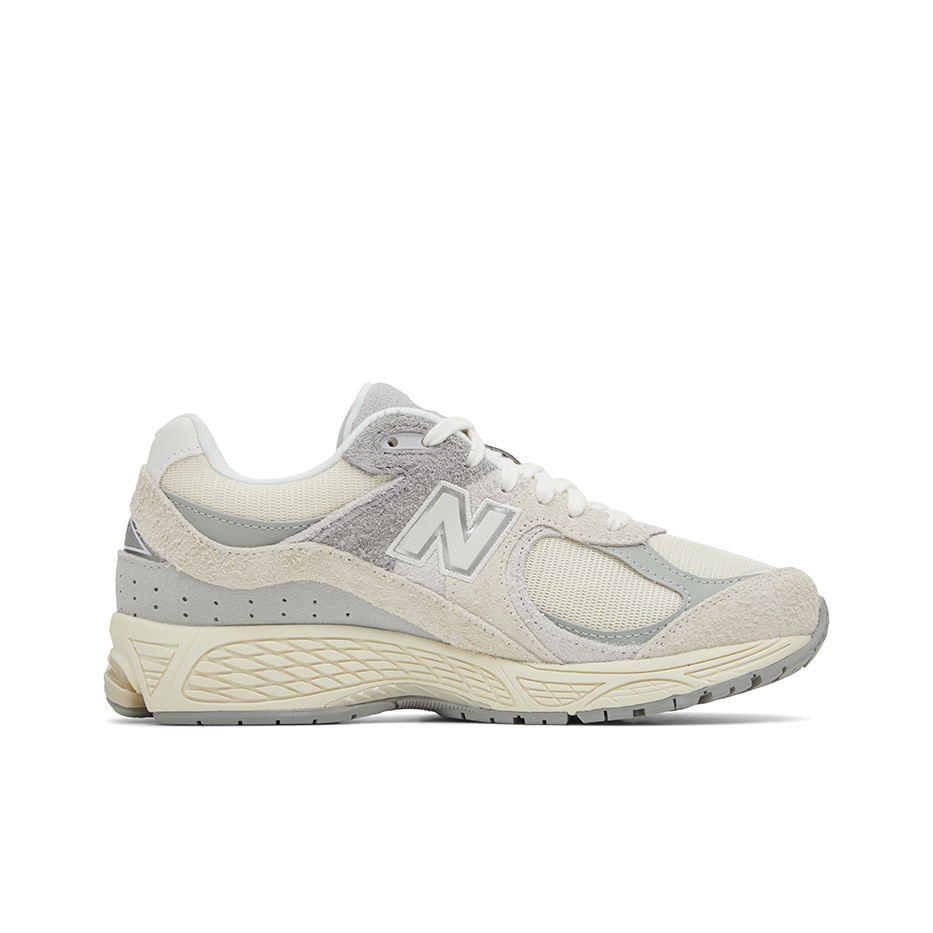 New Balance 2002R 'Linen' (полнота: D) - вид с внутренней стороны