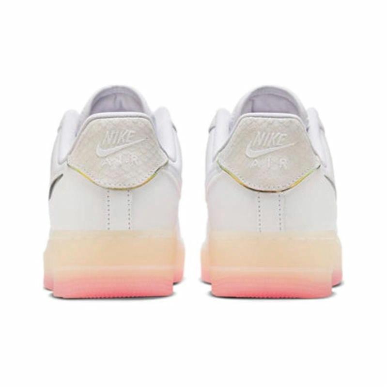 Nike Air Force 1 Low White/Photon Dust - подошва