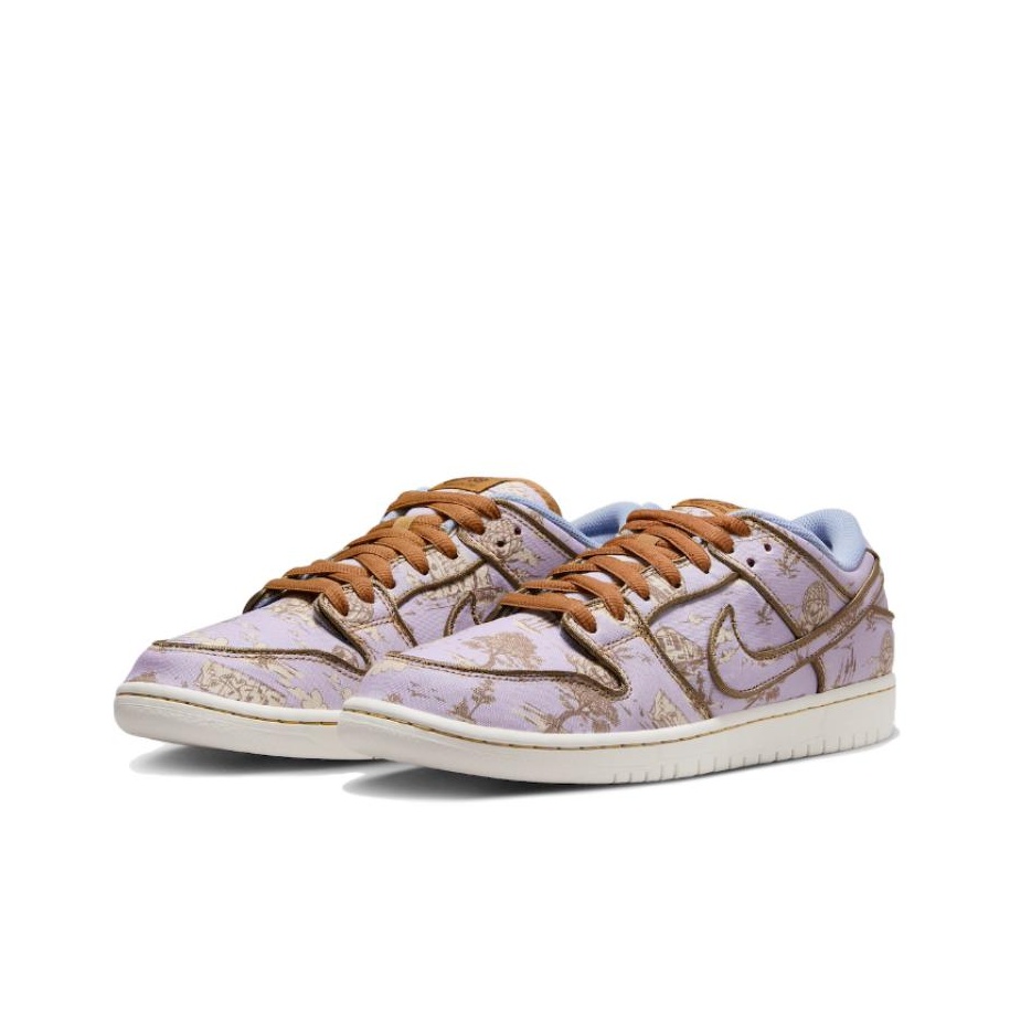Nike Dunk SB Low Premium City of Style - front view