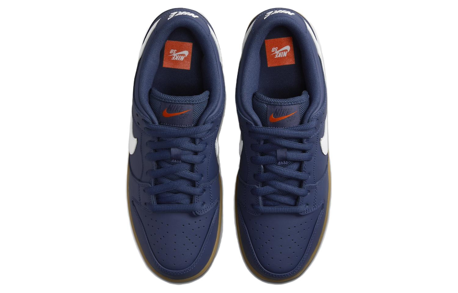Nike Dunk SB Navy Gum - rear view