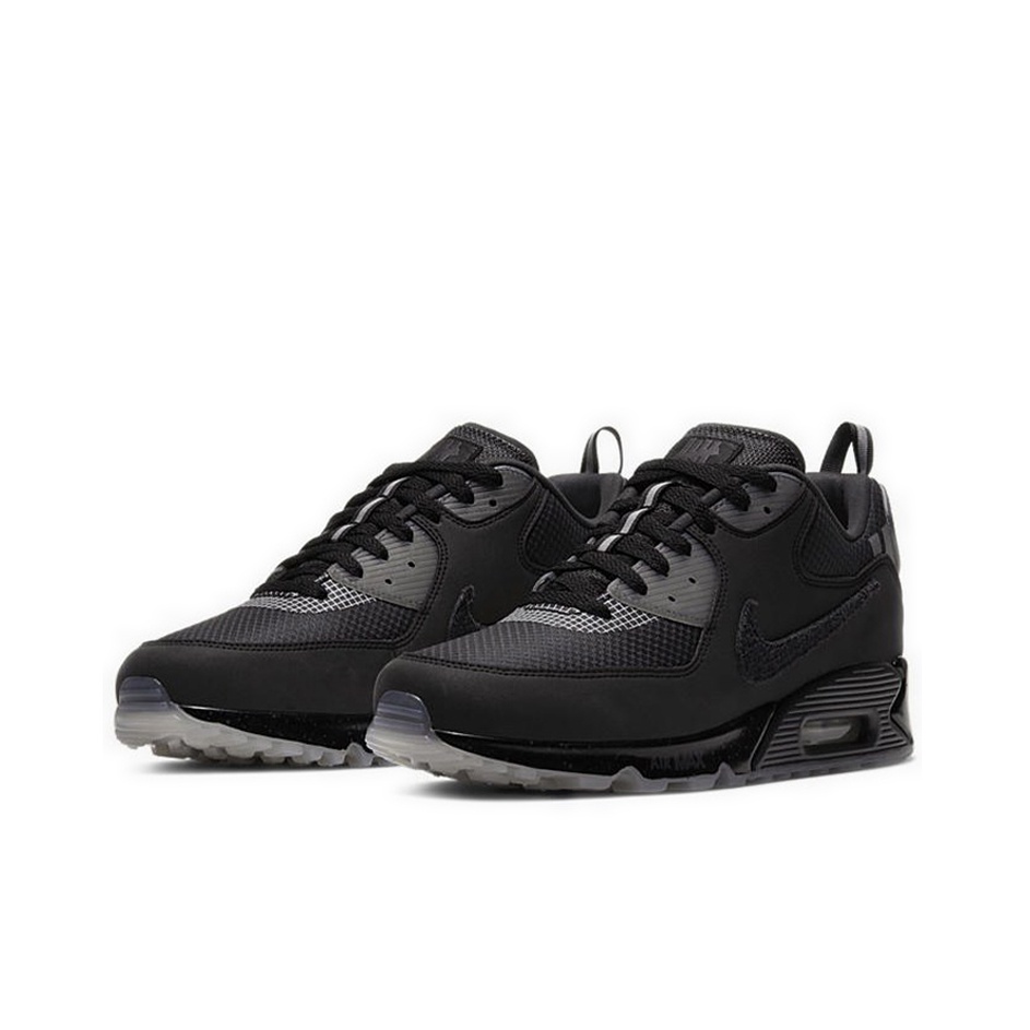 UNDEFEATED x Nike Air Max 90 - front view