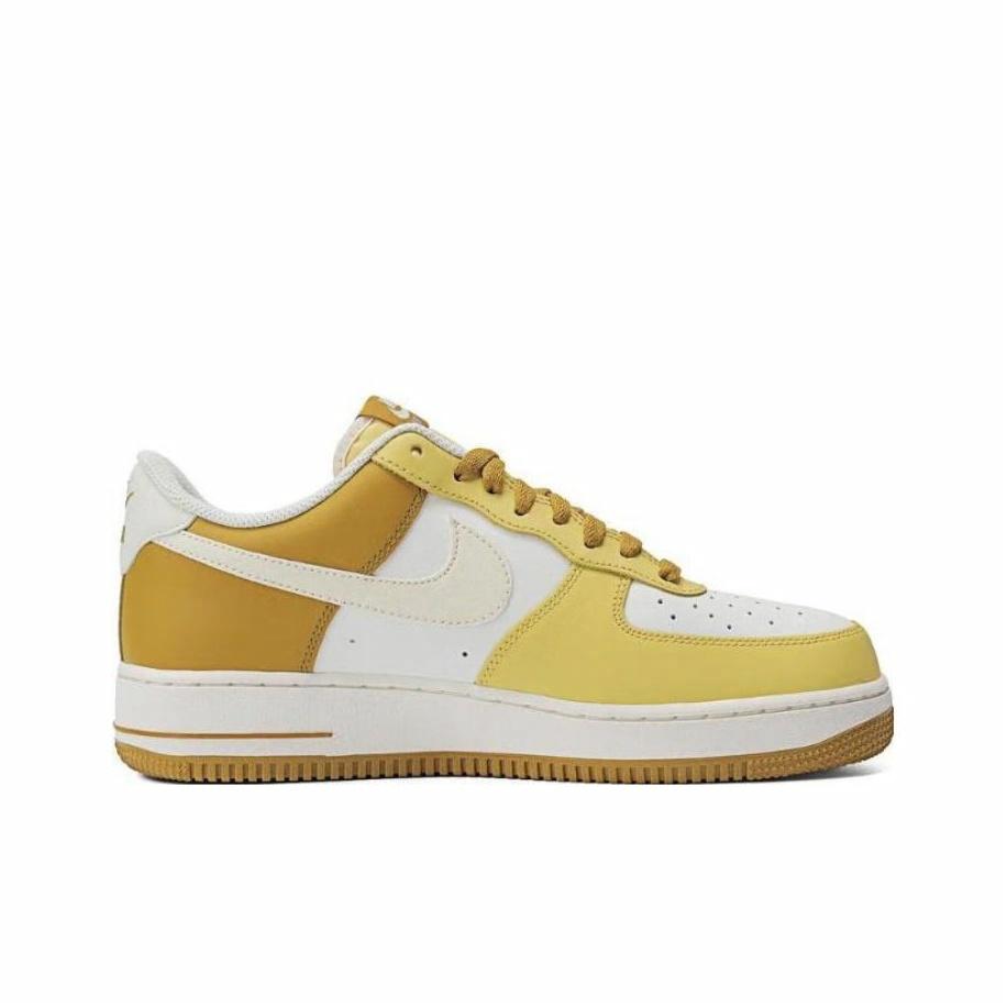 Nike Air Force 1 Low '07 Bronzine/Coconut Milk/Saturn Gold/Sail - вид с внутренней стороны
