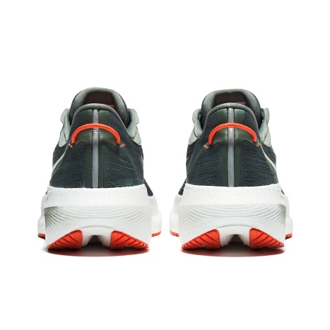 Saucony Triumph 21 - вид сзади