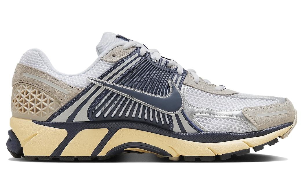 Nike Air Zoom Vomero 5 'Since 72' - вид с внутренней стороны