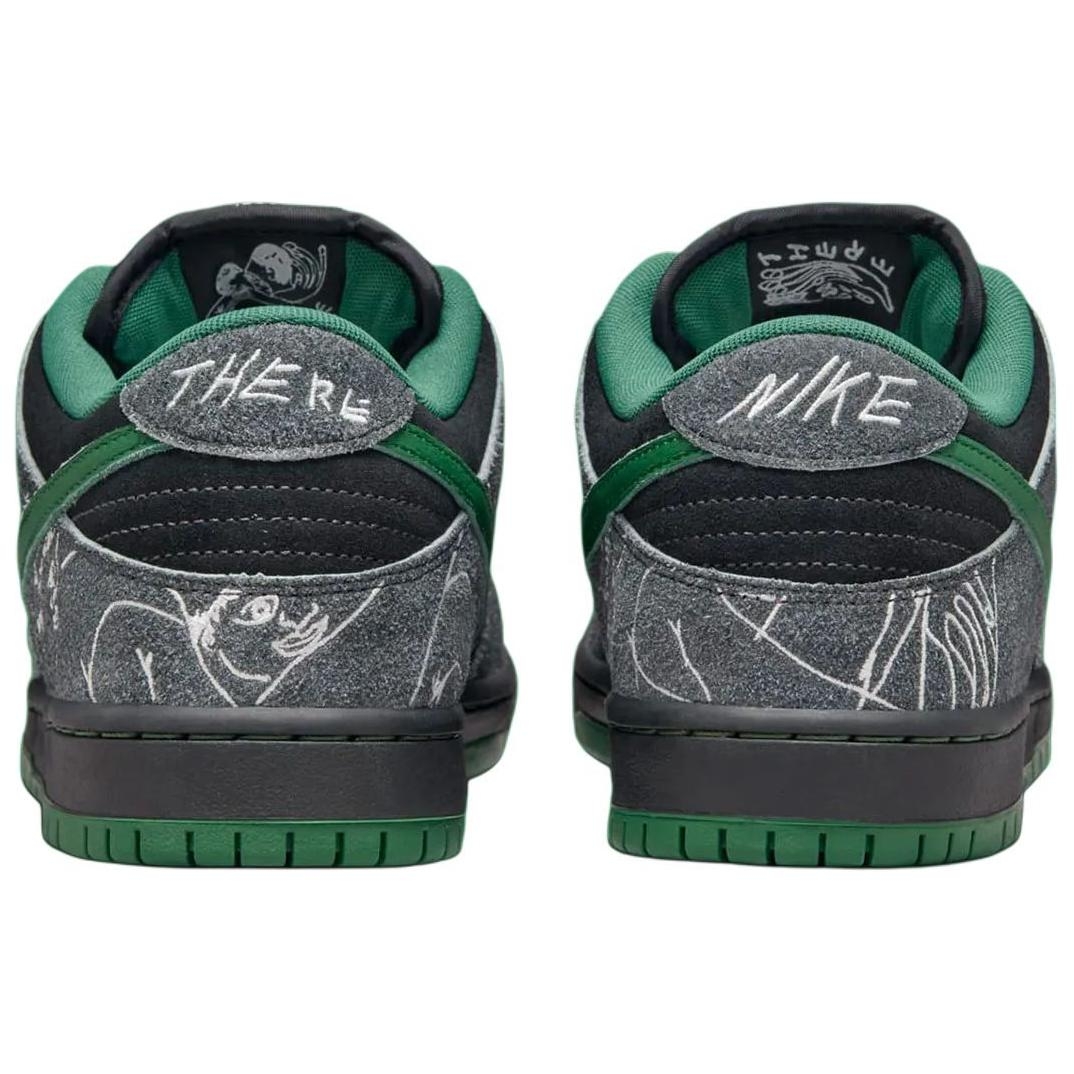There Skateboards x Nike Dunk SB low - вид сзади
